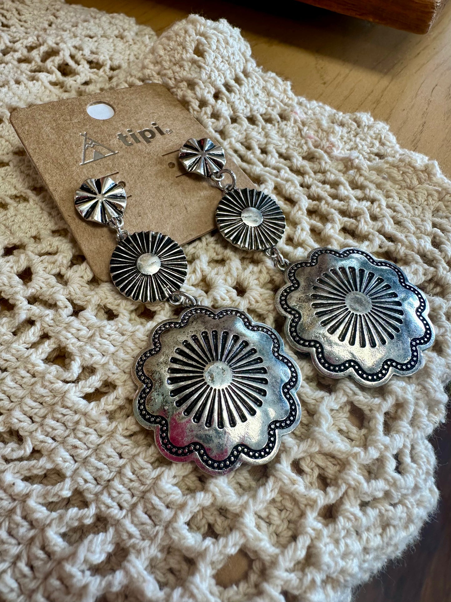 Blame It Silver Western Aztec Concho Flower Dangle Earrings