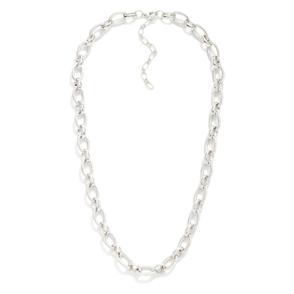Silver Twisted Metal Loop Chain Link Necklace