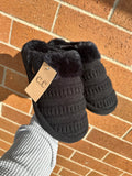 Black Women’s C.C Ribbed Pattern Knitted Plush Slippers